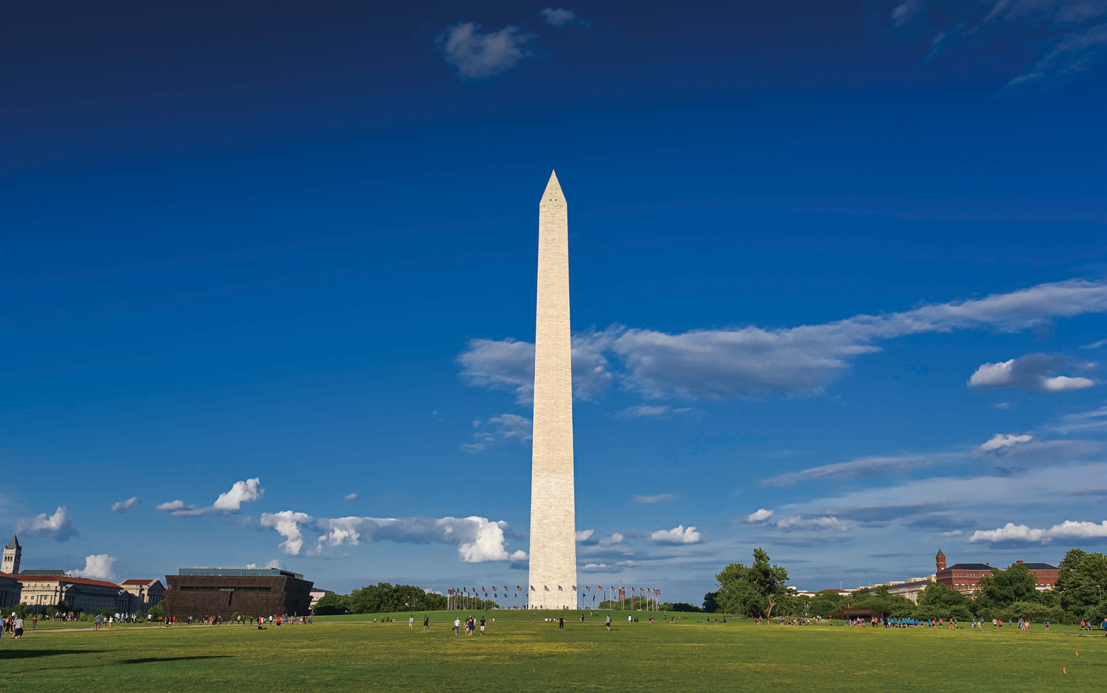 미국 최초의 대통령을 기념하는 워싱턴 기념비.(출처 : shutterstock)